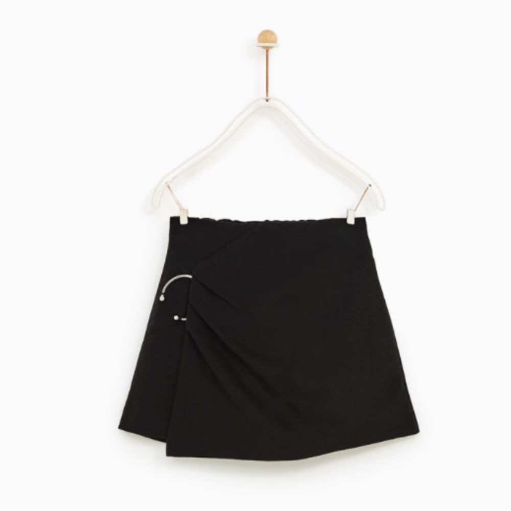 HOST PICK 🌟 Zara Girls Ring Detail Skort